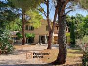 Uzes, proche Pont du Gard, Très belle villa provençale...