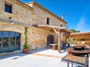 Uzès region, joli village avec commerces, grand Mas,...