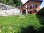 V000402 CANNOBIO, TRILOCALE IN VILLA BIFAMILIARE