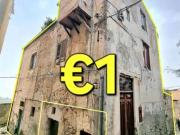 V004310 VENDESI CASA A 1€ CON GIARDINO A SUTERA