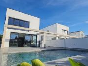 V0909 Exclusiva casa de obra nueva en Empuriabrava 218m²...