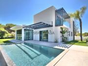 V4 VILAMOURA LUXUOSA MORADIA COM EXCELENTES ACABAMENTOS V4 VILAMOURA LUXUOSA MORADIA COM EXCELENTES ACABAMENTOS