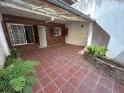 V. Ballester Ph 2 amb. en PB 2 patios y cochera