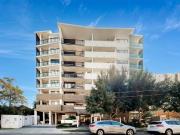 Vacant Apartment With Park View