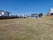 vacant stand in six fountains estate