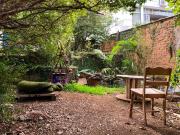 Vaga em Quarto de casa com quintal – Vila Madalena /...