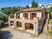 VALBONNE, villa à rénover