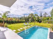 Valbonne Villa contemporaine neuve à pied du village...