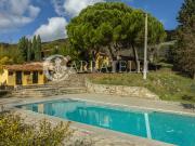 Valdarno, deliziosa casa di campagna di circa 354 mq con...