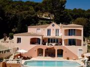 Vallauris 06220 Location maison 9 pièces t9 piscine