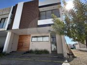 valle imperial: Casa en condominio en venta en... valle imperial: Casa en condominio en venta en...