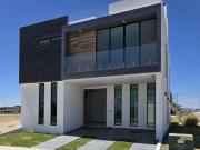 Valle Imperial Casa en Venta con Roof Garden