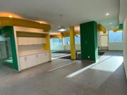 VALLE ORIENTE, OFICINA EN RENTA EN EDIFICIO SOBRE AV....