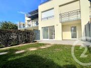 Vannes Dans une petite copropriété récente, ce bel...