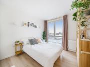 Varcoe Road, London SE16, 1 bed flat to rent, £1,950 pcm...