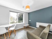 Varsity Clifton Flat 17, Rivergreen, Varsity Clifton,...