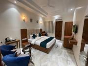 Vasant Vihar 4 Bedroom 400 Sq. Yd. Builder Floor in...