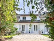 Vaste Villa à l'abri des regards. 331m² Montbéliard