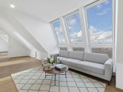 VDG18 Lichtdurchflutete 2,5 Zimmer DG Wohnung mit großer...