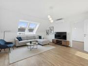 VDG18 Lichtdurchflutete 2 Zimmer DG Wohnung TOP 41