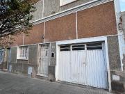 !VDO. EXC. CASA 3 DORM. C / COCHERA Y PATIO APTO CREDITO!