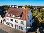 Vegesack | Mehrfamilienhaus mit Gewerbe, Garagen und...