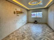 Vend appartement. 4 grandes pièces. Terrasse et ascenseur