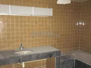 Vend appartement à renover très bien situé