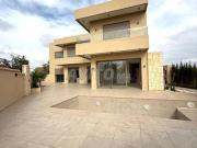 Vend très belle maison titrée