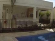 VENDA | Apartamento, com 1 dormitórios em Zona 06, Maringá