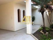 VENDA Casa ampla com ótimo acabamento, no bairro Joaquim...