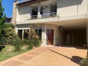 Casa à venda em Paulínia, Parque Brasil 500, com 4...