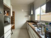 Venda | Casa com 3 Suítes em condomínio Villa Branca,...