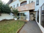 VENDA | Casa, com 6 dormitórios em LAGO PARQUE, Londrina