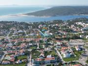 Venda conjunta de 2 lotes de terreno com benfeitoria,...