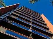 Venda de Apartamento no bairro Cambuí com 3 dormitórios...