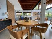 Venda de Imóvel Exclusivo no Condomínio Pedra Verde