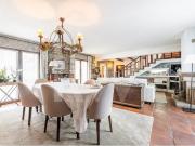 Venda de moradia T5 com grande jardim exterior e area...