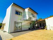 Venda de moradia T5 com piscina na Figueira da Foz
