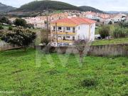 Venda de terreno urbanizvel no centro de Alcaina