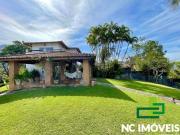 Venda | Linda Casa no Condomínio Roteiro do Sol em...