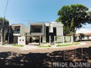 VENDA | Sobrado, com 4 dormitórios em Vila Esperança,...