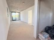 VENDE 4 AMB AL FRENTE CON BALCON 2DO PISO