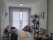 Apartamento à venda com 03 Quartos, 02 Banheiros, 02...