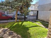 VENDE CASA 4 DORMITORIOS, ALBERDI 823