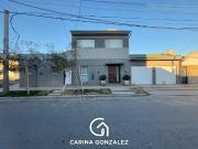 Vende Casa 4 dormitorios con Pileta