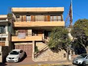 VENDE CASA 4 DORMITORIOS SOBRE AV SABATTINI