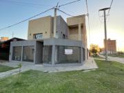 VENDE casa a estrenar 10x30 Barrio San Miguel