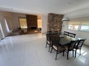 Vende casa barrio privado los solares