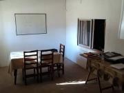 VENDE CASA CON PATIO AMPLIO Y GARAJE!